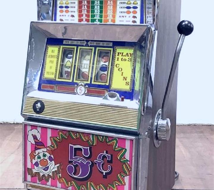 Juan Muñoz slot game